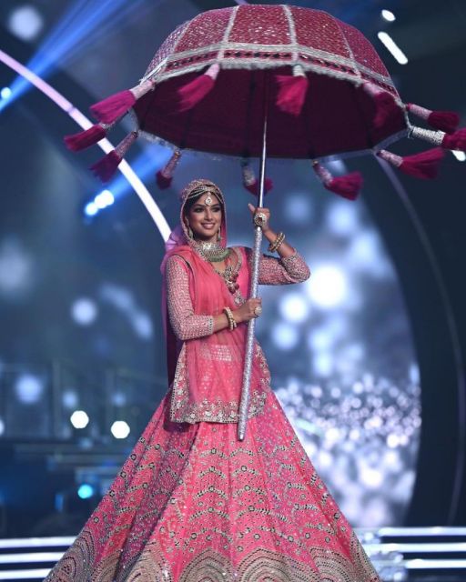 8 Potret Gaya Harnaaz Sandhu, Pemenang Miss Universe 2021 dari India