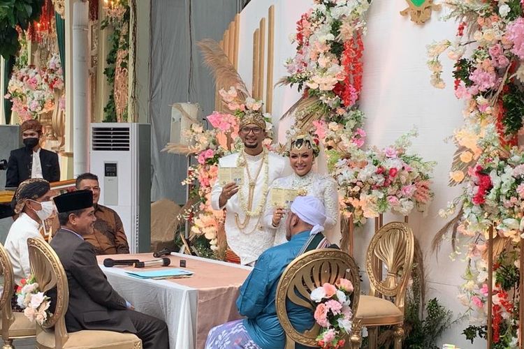 Roro Fitria Menikah dengan Andri Irwan, di Hari Ulang Tahun 5 roro fitria menikah