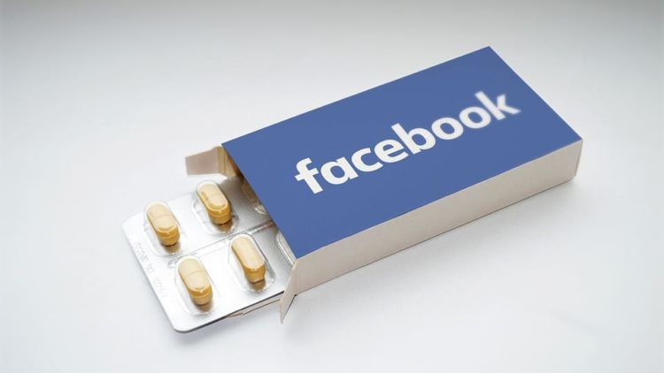 Jangan Disepelekan, 5 Bahaya Kecanduan Facebook Bagi Ibu Rumah Tangga!