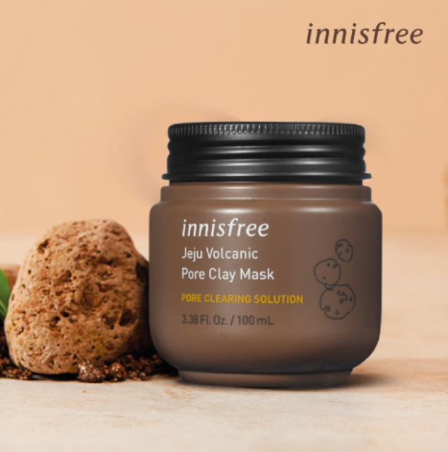 7 Rekomendasi Clay Mask Terbaik yang Ampuh Hempaskan Komedo dan Jerawat 20 7 Rekomendasi Clay Mask Terbaik yang Ampuh Hempaskan Komedo dan Jerawat