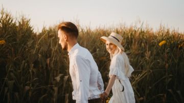 Kenapa Harus Mencintai Sewajarnya Sebelum Ada Ikatan Suci Pernikahan? Simak Penjelasannya!