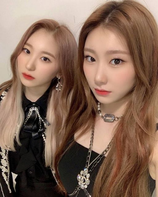 Kakak beradik Lee Chaeyeon dan Lee Chaeryeong