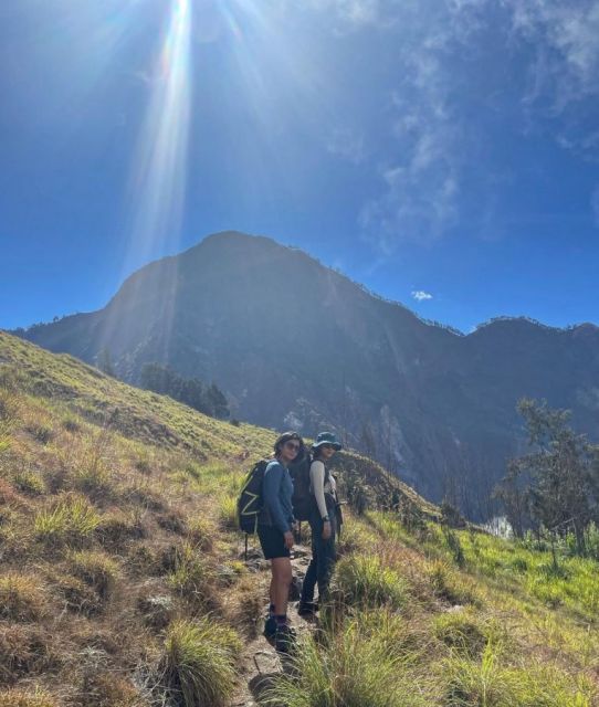 Topi rimba untuk naik gunung