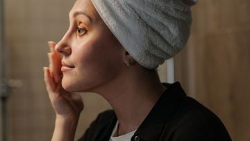 Mengenal Praktik Mindful Skincare yang Bikin Kamu Hargai Proses ‘Glowing’