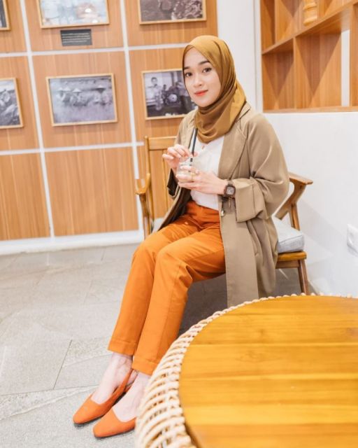 Fesyen Riri Fairuz