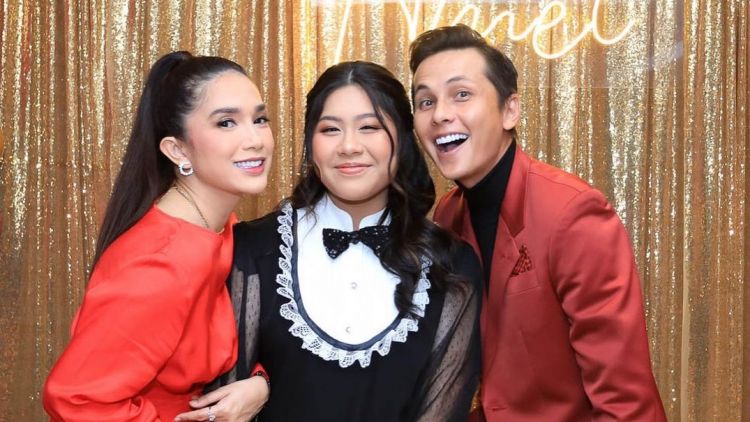 Ussy Sulistiawaty Akhirnya Izinkan Putri Sulungnya Buka Akun Instagram