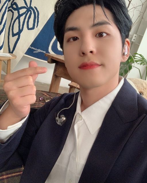 Kim Won-pil, keyboardist band Day6