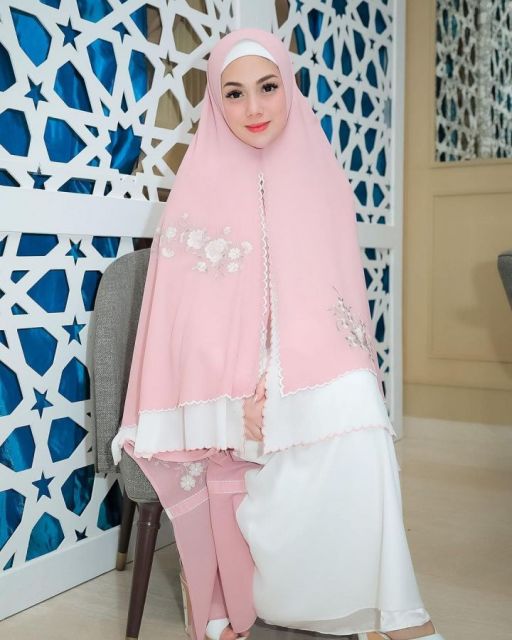 Celine Evangelista hijab