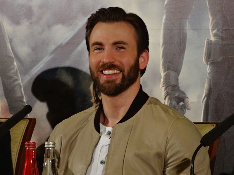 Chris Evans si pengisi suara Buzz