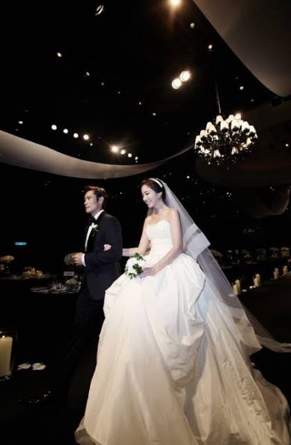 Gaun pengantin artis Korea 