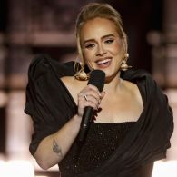 Berikut Ini 5 Lirik Lagu Adele yang Dijamin Bikin Kamu Galau Tengah Malam!