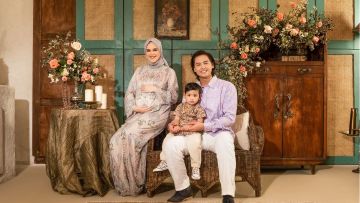 Maternity Photo Kehamilan Kedua ala Cut Meyriska dan Roger Danuarta. Sweet~