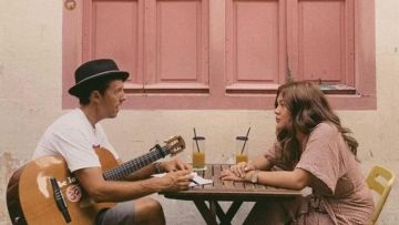Valentine Selalu Identik dengan Lagu Romantis, Berikut 5 Lagu Romantis Ini Bakalan Bikin Kadar Cintamu Naik 100% Ke Doi!
