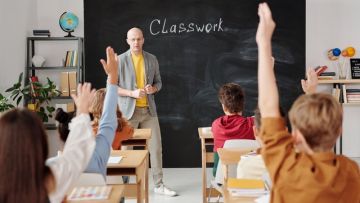 Kamu Seseorang Pendidik? Kamu Harus Tahu 5 Hal Ini agar Berhasil dalam Mengajar!