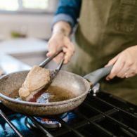 Tutorial Menggoreng Ikan Jenis Apapun, Supaya Tidak Muncrat-Muncrat