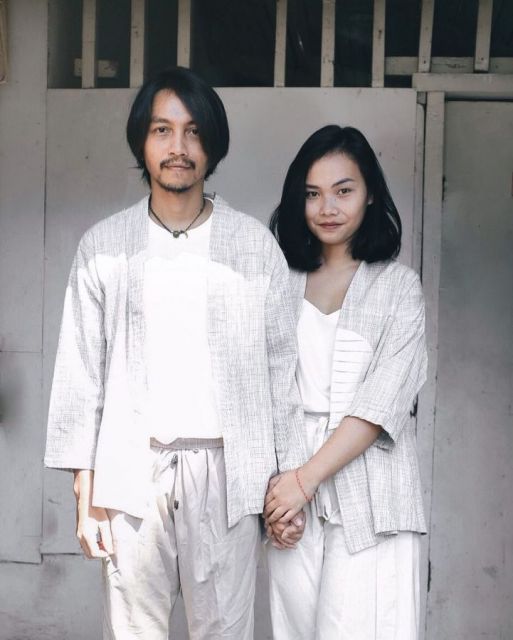 9 Ide Baju Sarimbit ala Keluarga Selebritas Terbaru. Pas nih Buat Lebaran 19 Inspirasi baju sarimbit keluarga ala seleb terbaru