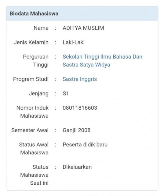 Tretan Muslim kuliah di tiga tempat