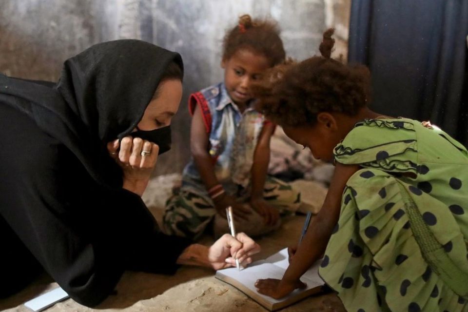 Angelina Jolie berkunjung ke Yaman