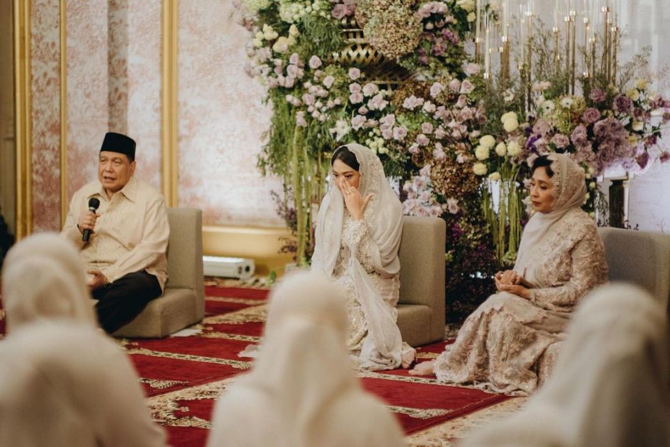 Detail pengajian pranikah Putri Tanjung