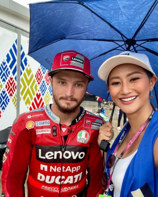 11 Potret Artis Nonton MotoGP Mandalika. Ada Tiara Andini sampai Rio Dewanto 31 Ayu