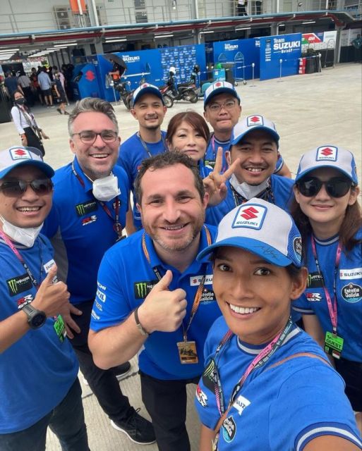 11 Potret Artis Nonton MotoGP Mandalika. Ada Tiara Andini sampai Rio Dewanto 32 Anindya