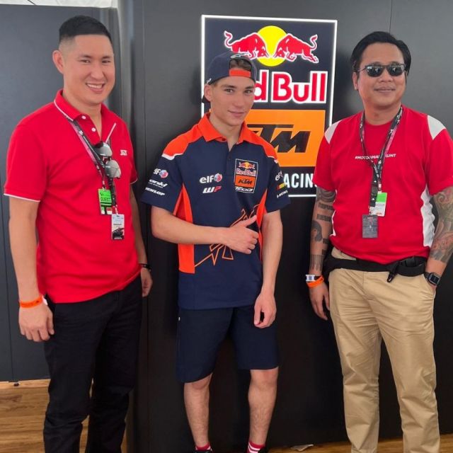 11 Potret Artis Nonton MotoGP Mandalika. Ada Tiara Andini sampai Rio Dewanto 34 Gofar
