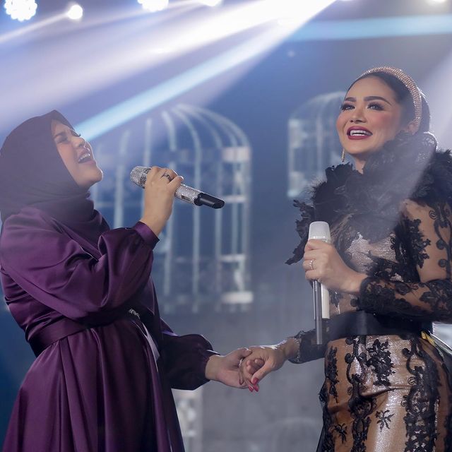 Rayakan Anniversary, Aurel dan Atta Gelar Konser Bertajuk Bahhagia