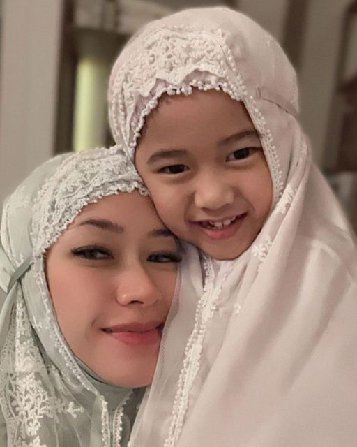 Potret kebersamaan Aliya Rajasa dan Gayatri Idalia Yudhoyono, anak ketiganya