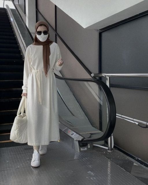Padu padan outfit warna putih