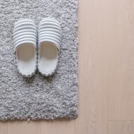 6 Tips Memilih Keset Kamar Mandi, Biar Nggak Licin dan Mudah Terpeleset