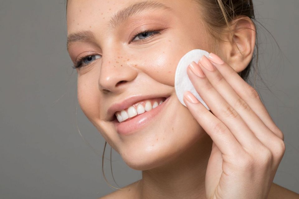 3 Jenis Toner dan Fungsinya untuk Kulit 7 jenis toner dan fungsinya
