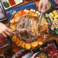 Tips Agar Timbangan Aman Pas Makan All You Can Eat. Perhatikan Nutrisi