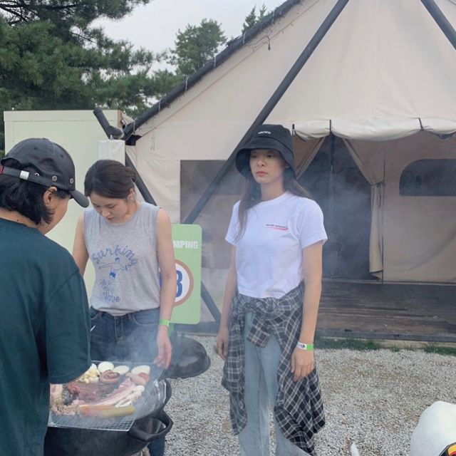 Inspirasi gaya ala Seol In Ah
