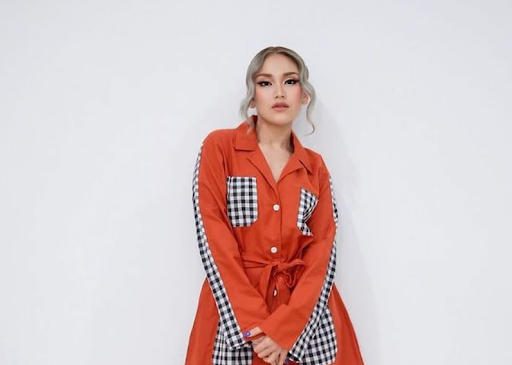Profil Ayu Ting Ting dan Biodata, Pedangdut Depok Fenomenal