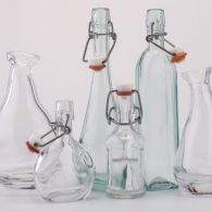 5 Tips Membersihkan Botol Kaca. Noda Hilang, Botol Bersih Bersinar!