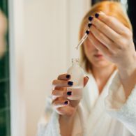 DIY Serum Wajah yang Ampuh Basmi Jerawat dan Bikin Glowing Paripurna