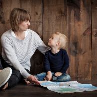 6 Rekomendasi Aplikasi Parenting Terbaik di Smartphone, Gratis !