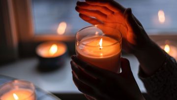 4 Tips Mudah Agar Lilin Awet dan Menyala Lebih Lama
