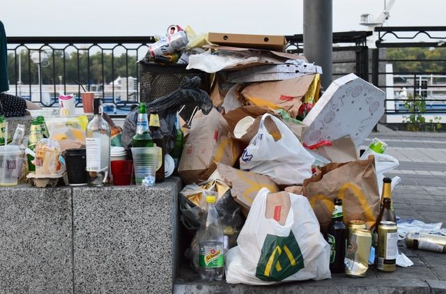 Cara Sederhana Mengubah Sampah Plastik Jadi Barang yang Lebih Bermanfaat