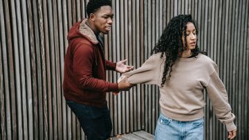 5 Hal yang Dialami oleh Seorang Perempuan sebagai Korban Perselingkuhan