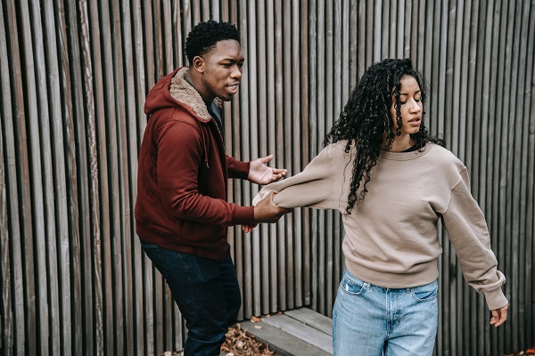 5 Hal yang Dialami oleh Seorang Perempuan sebagai Korban Perselingkuhan