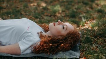 Cara Lambat Bebaskan Diri dari Overthinking Ala Kungkang