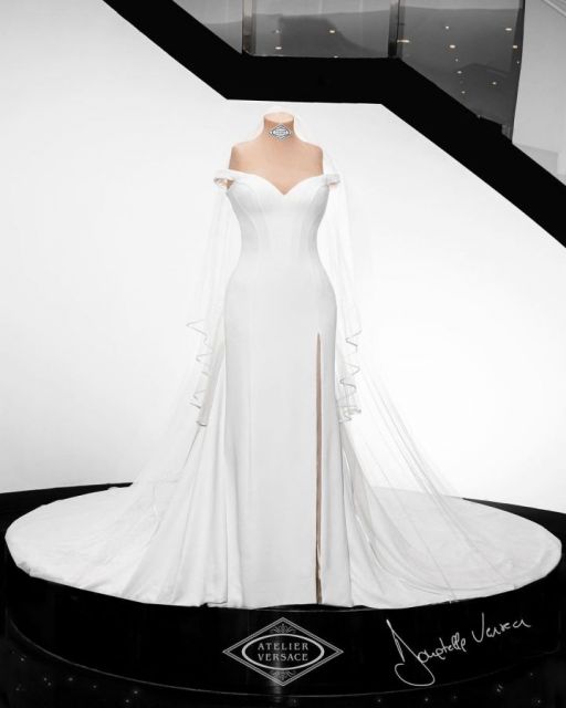 Detail Mewah Busana Pernikahan Britney Spears dan Sam Asghari. Dirancang 700 Jam! 17 Gaun klasik Britney Spears