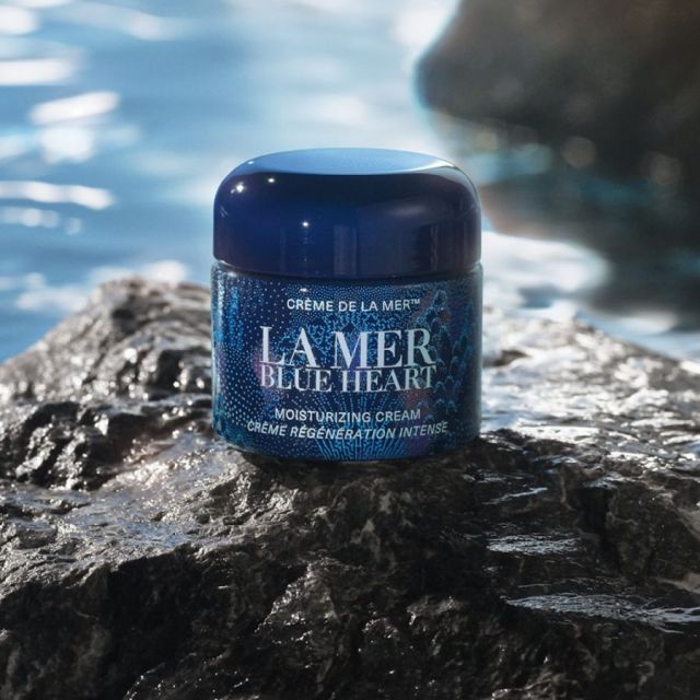 La Mer Blue Heart Creme de La Mer Moisturizing Cream
