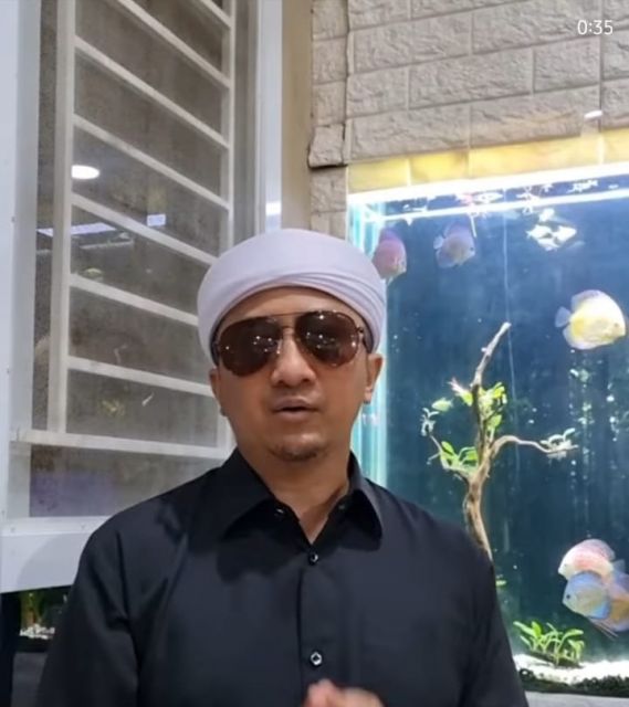 Rumah Yusuf Mansur Diserbu Massa, Tagih Soal Investasi Batu Bara 7 Rumah Yusuf Mansur Diserbu Massa, Tagih Soal Investasi Batu Bara