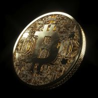 5 Hal yang Perlu Diperhatikan Sebelum Memutuskan Berinvestasi Kripto. Jangan Cuma Ikut-ikutan!