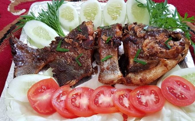 Resep Ikan Bawal Bakar Madu yang Menggoda Selera. Simpel!