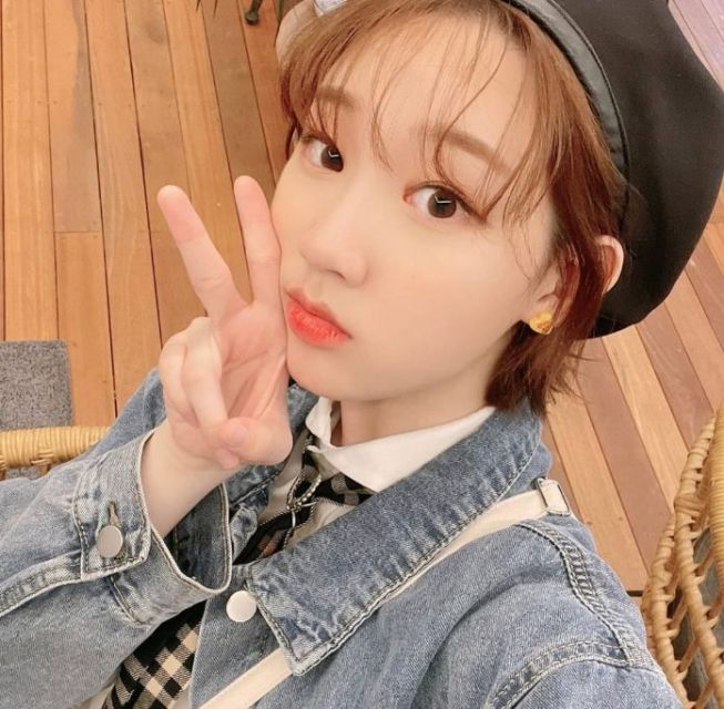 Intip Gaya Jiyoon yang Putuskan Hengkang dari Weeekly Akibat Gangguan Kesehatan