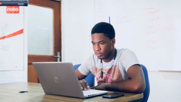 Cyberbullying Pada Generasi Z. Dari Pengertian, Dampak, Hingga Tips untuk Menghindari