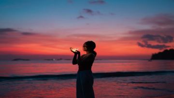 5 Tips Mengembalikan Kepercayaan Dirimu. Mulai dari Menerima Diri Sendiri Seutuhnya